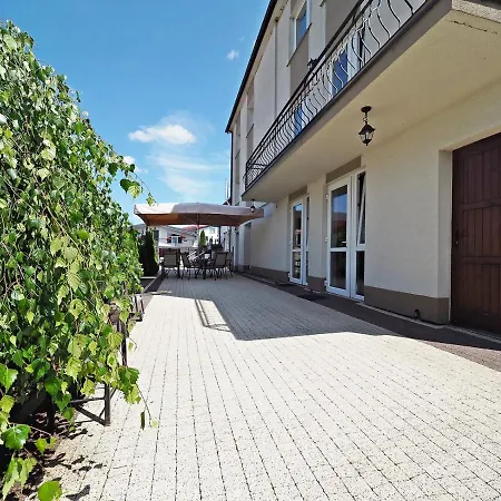 Avangarda - Goscinne Gasthuis 3*