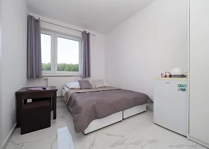 Pensjonat Avangarda - Gościnne 3*