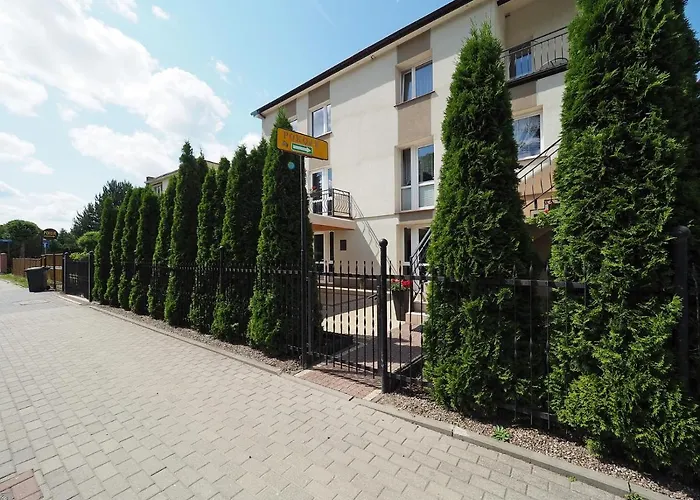 Pensjonat Avangarda - Gościnne 3*