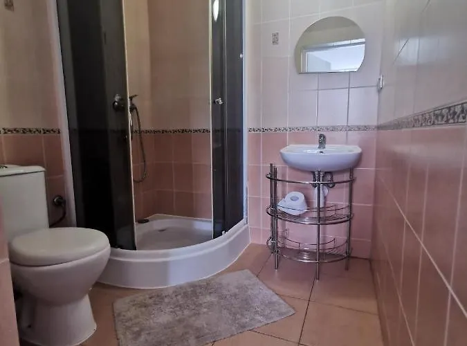 Pensjonat Avangarda - Gościnne 3*